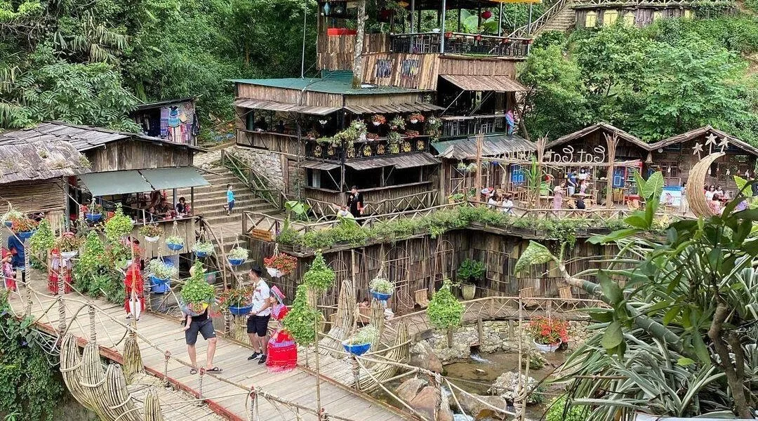 Sapa touur travel - kh&aacute;m ph&aacute; Bản C&aacute;t C&aacute;t Sapa - Ng&ocirc;i l&agrave;ng cổ giữa chốn hoang sơ