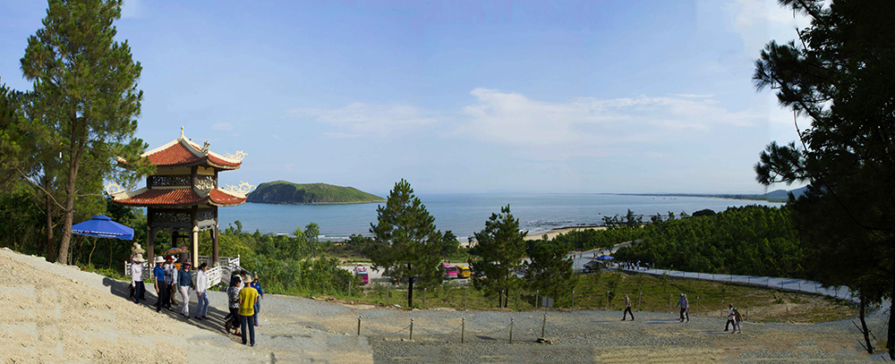 Vũng Ch&ugrave;a Đảo Yến nơi y&ecirc;n nghỉ Đại tướng V&otilde; Nguy&ecirc;n Gi&aacute;p