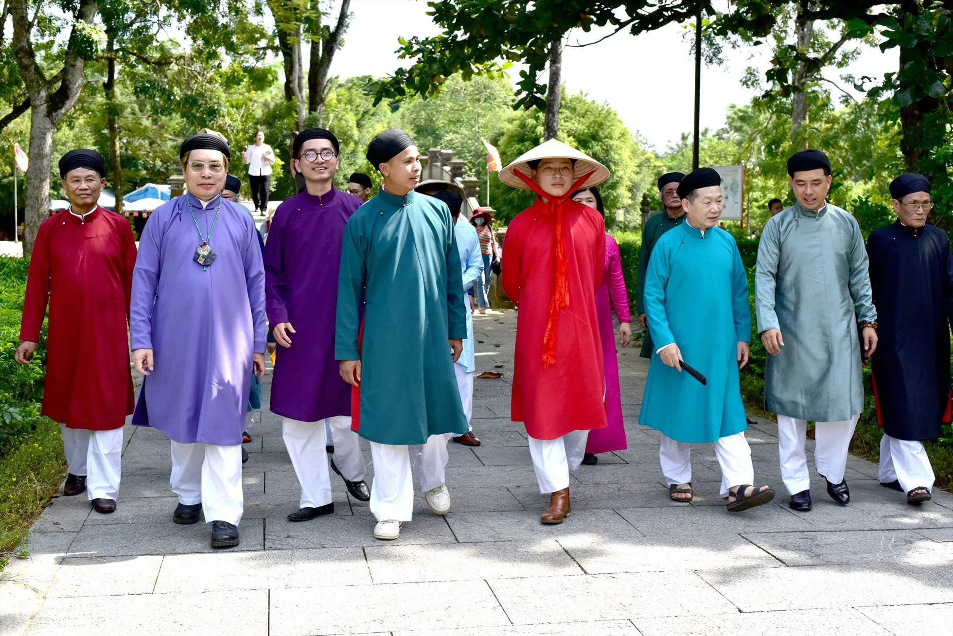 하노이 시티 여행, 음식 투어, 그룹/개인 도보 투어 41 Áo dài - Quốc phục của người Việt