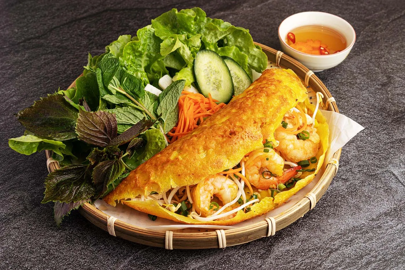 Mekong Delta Tours – The “Rice Basket” of Vietnam 14 Bánh xèo thơm, ngon, giòn, nổi tiếng cả nước