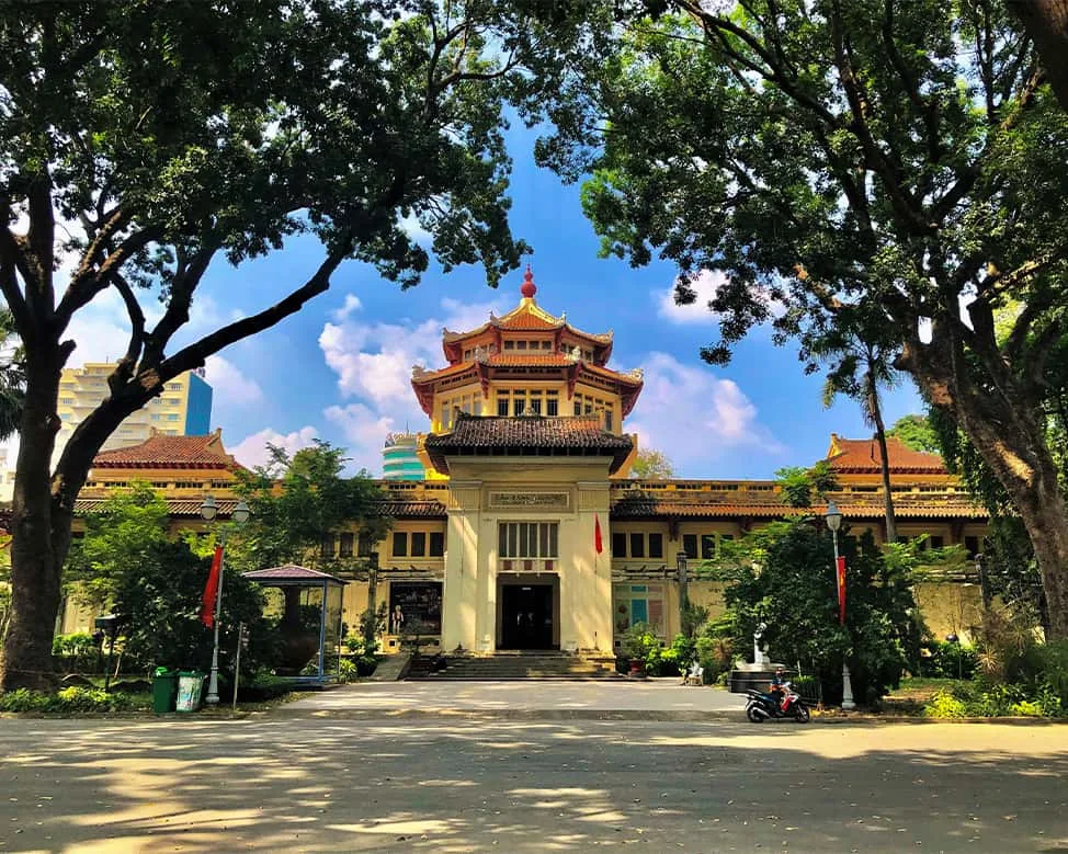 胡志明市一日游,团体/私人街头美食之旅 19 Bảo tàng Lịch sử Thành phố Hồ Chí Minh ghi dấu những thời kỳ vang bóng