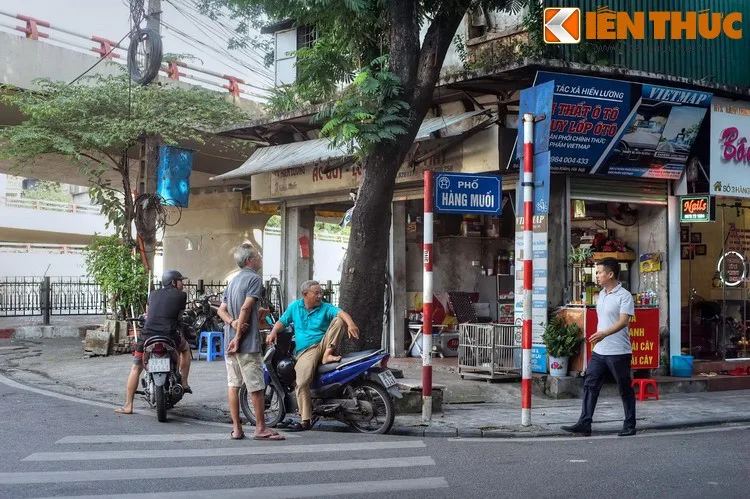 Khám phá 36 Phố Phường Hà Nội - Ăn gì? Chơi ở đâu? 14 The saltiest street in old Hanoi