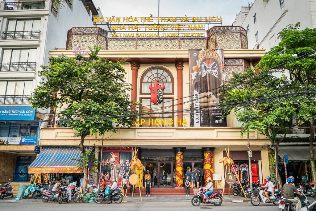 Hà Nội về đêm? Khám phá các địa điểm vui chơi giải trí về đêm tại Hà Nội 9 Nhà Hát Tuồng Trung Ương
