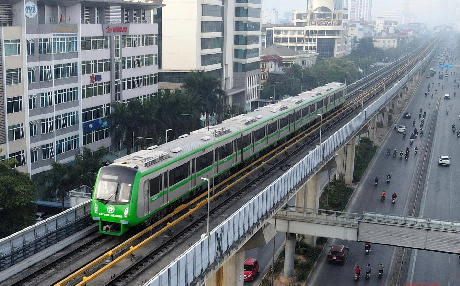 Tour khám phá Hà Nội – “Trái tim” thủ đô của Việt Nam 41 Tuyến tàu điện trên cao Cát Linh - Hà Đông