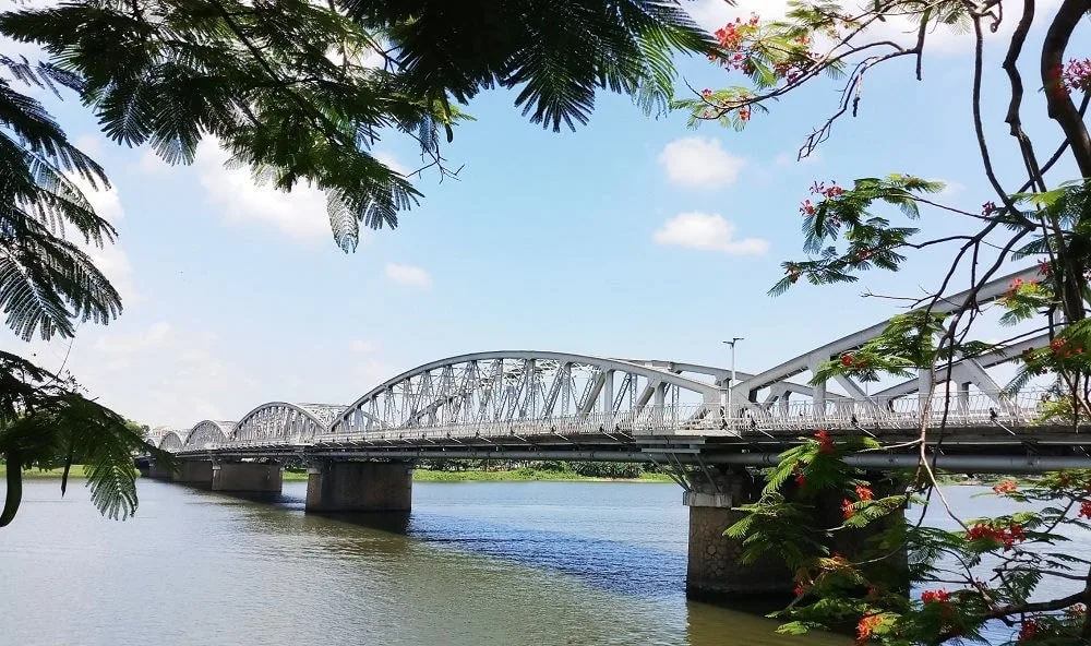 Cầu Tràng Tiền Huế - ấn tượng chứng nhân lịch sử bao đời