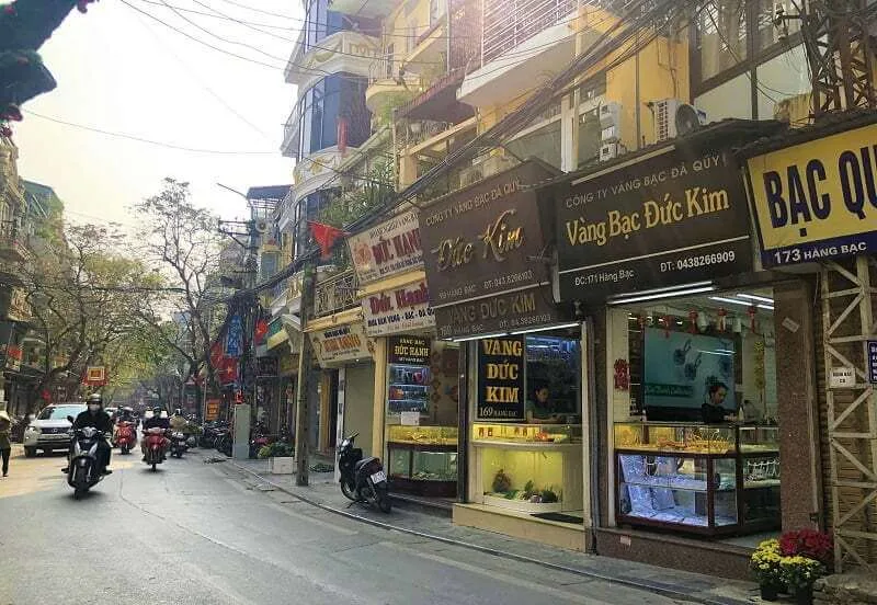 Explore Hanoi 36 Streets - What to eat? Where to go? 1 Hang Bac Street - Ancient Landmark of Hanoi's Old Quarter