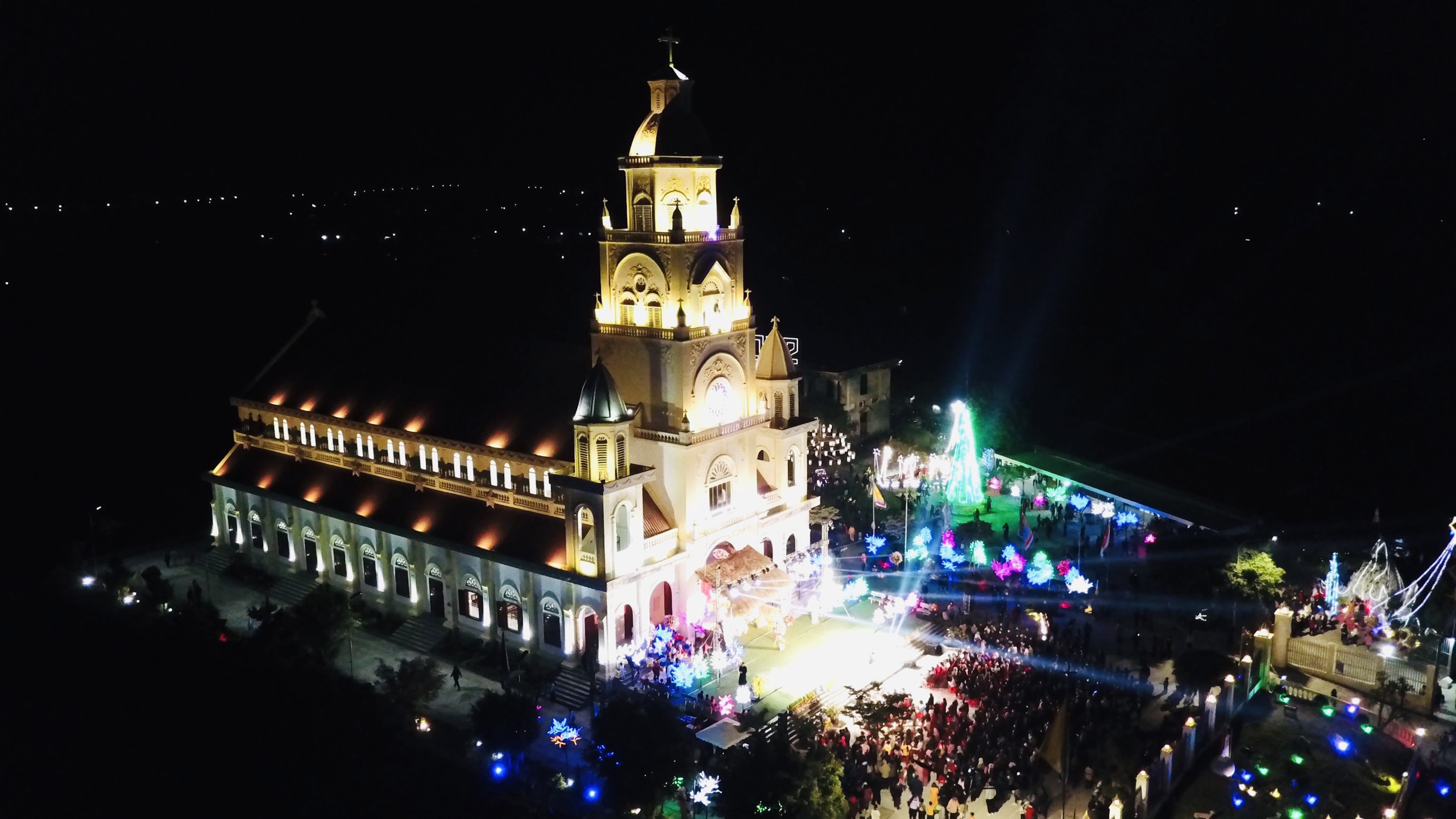 탐디엡 본당 교회