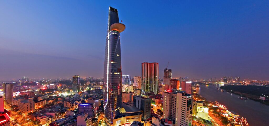 ビテクスコフィナンシャルタワーは、現実世界のアイアンマンタワーというニックネームで呼ばれています