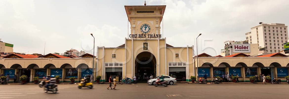 Day 2 for Saigon Itinerary: Markets, Food, and Saigon&rsquo;s Nighttime Buzz