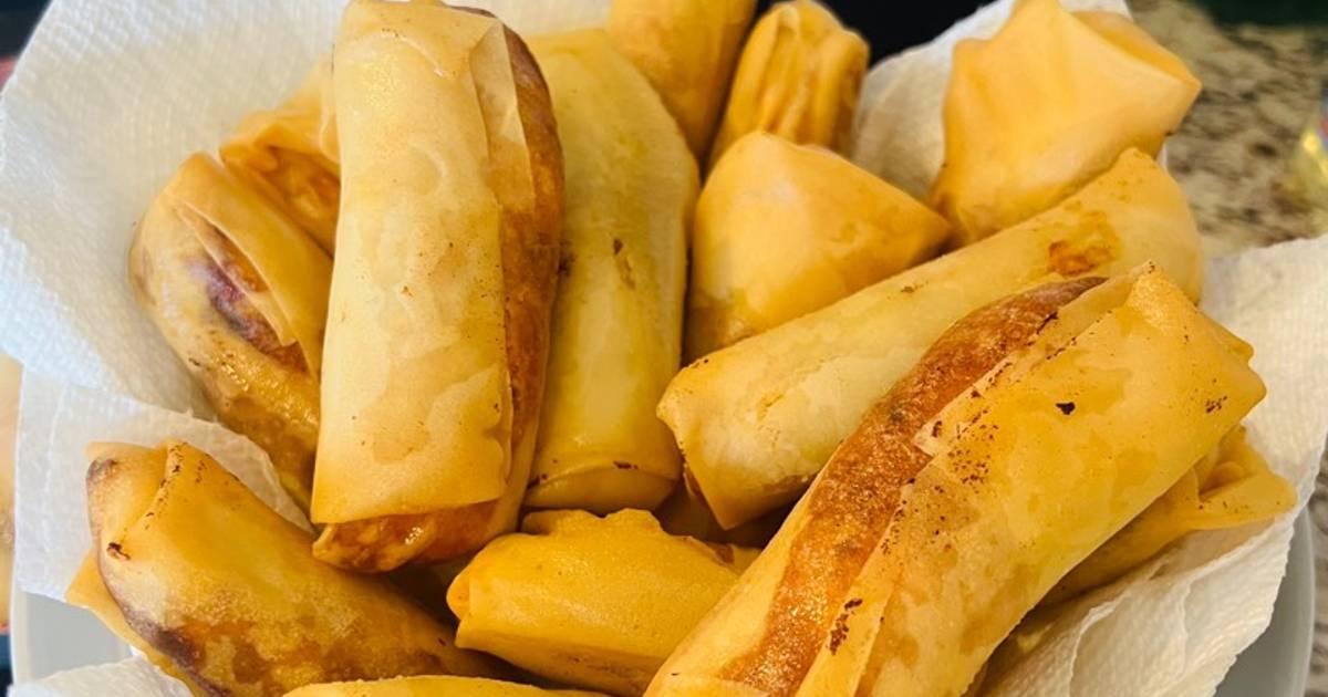 식도락 여행자를 위한 호치민 필수 맛집 요리 15선 12 사이공에서 튀김기에서 갓 나온 바삭한 짜조 롤