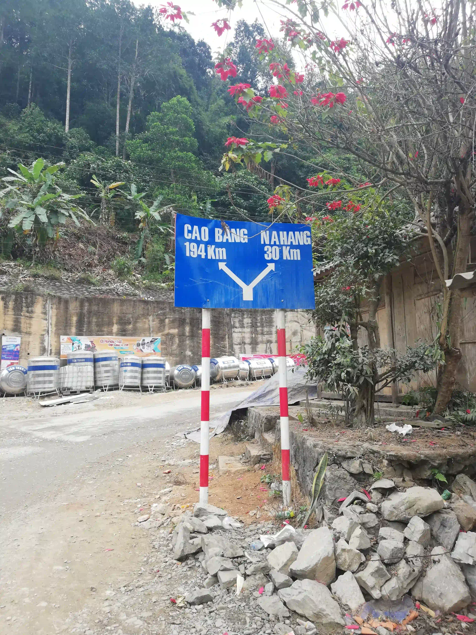 Ha Giang Loop Reiseroute: Wie viele Tage braucht man wirklich? 43 The DT176 ha giang loop 2 scaled Vietadvisor