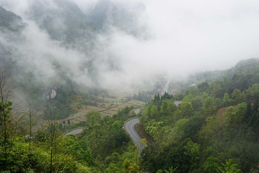 foggy weather ha giang 1024x685 1 Vietadvisor
