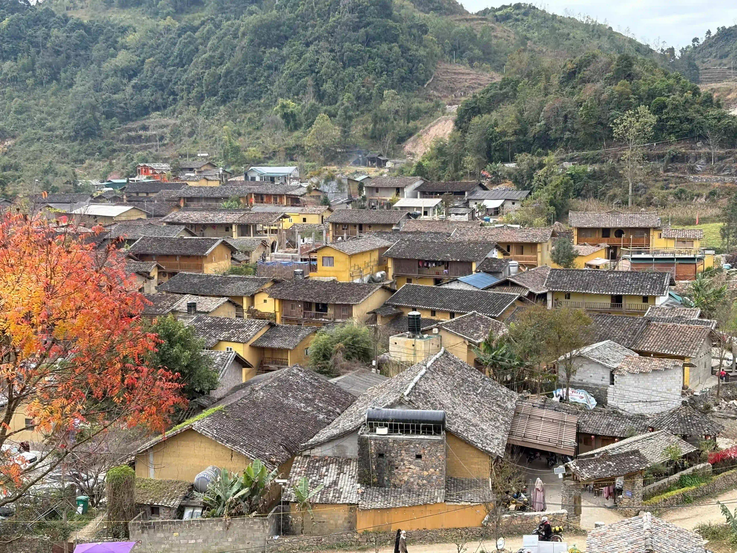 Where to stay in Dong Van, Ha Giang: 5 homestays you'll love 42 lang lo lo chai scaled Vietadvisor
