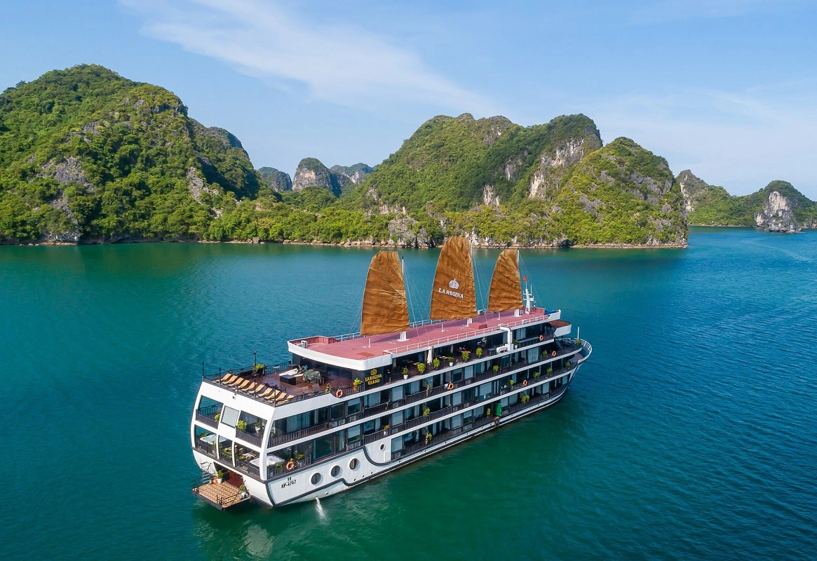 7 Best HaLong Bay Cruises for an Epic Journey 24 La Regina Royal cruise deck at sunset Vietadvisor
