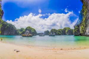 Lan Ha Bay Beach