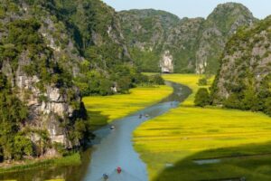 Ninh Binh – The Ha long Bay on Land