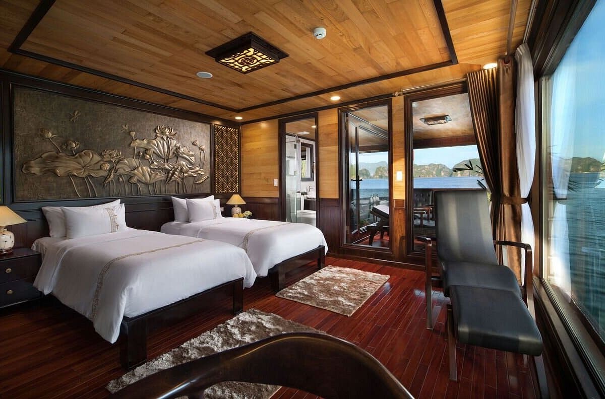 7 Best HaLong Bay Cruises for an Epic Journey 16 V’Spirit Cruises