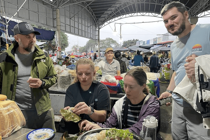 Dong Hoi Sightseeing and Street Food Vietadvisor
