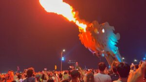 Dragon Bridge fire show