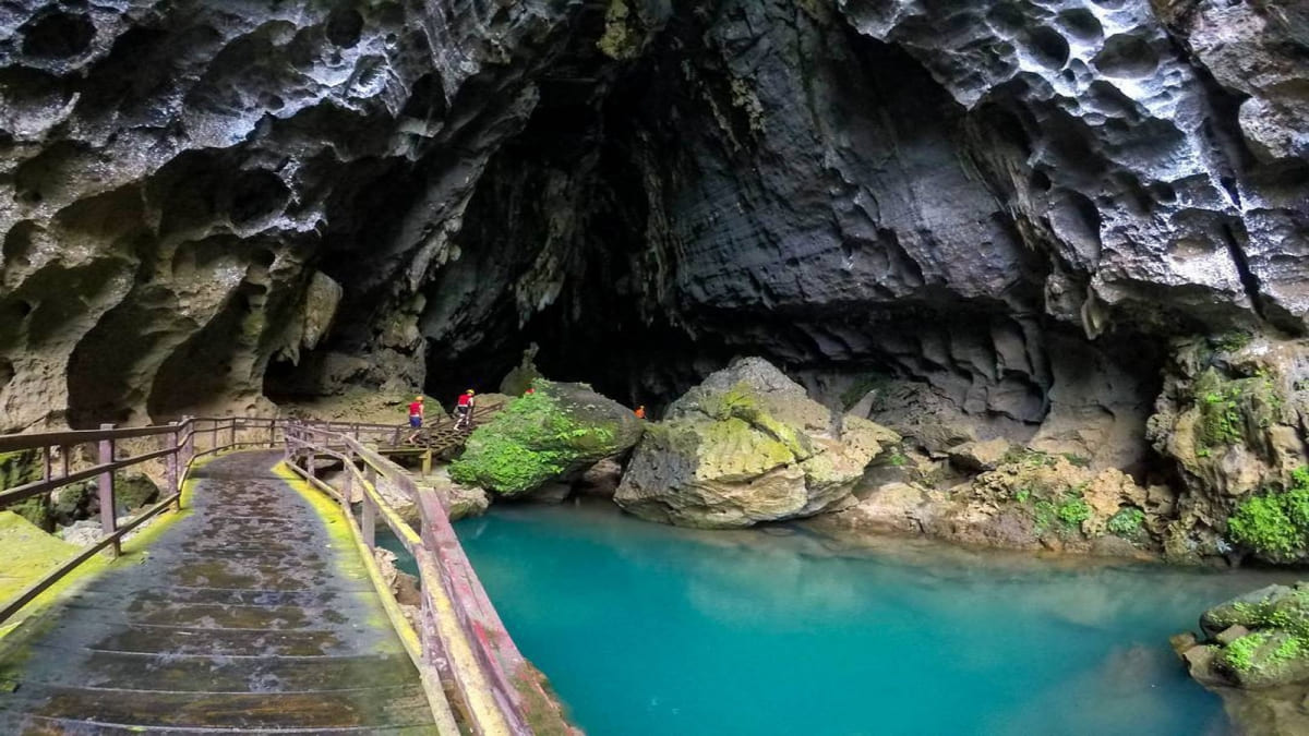 Dark cave - Day Trip to Quang Binh