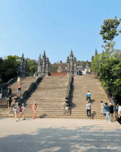 Khai Dinh Royal Tomb, Hue imperial tomb, family at Khai Dinh, Vietnamese architecture (4)
