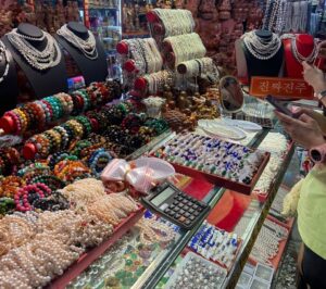 Han Market 3