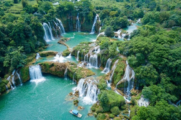 Revising Starting Point to North-Central Vietnam 10 Cao Bang Ban Gioc Waterfall 0014 text Vietadvisor
