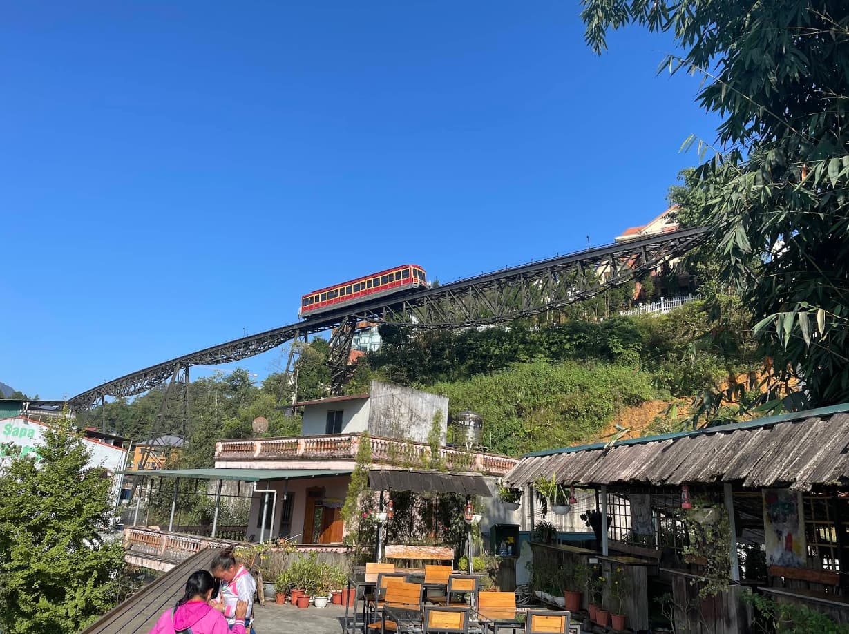 판시판 투어를 위한 사파 숙소 추천 5곳을 찾았습니다 118 판시판 테라스 카페 앤 홈스테이