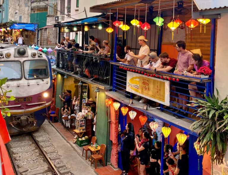So confused about train street!! 2 Hanoi Train Street Sun Getaways Travel 2 Vietadvisor