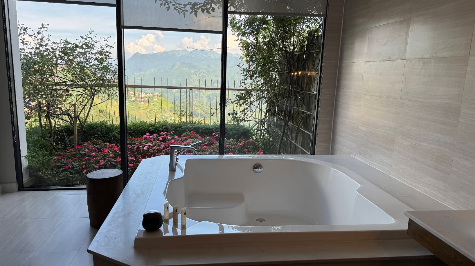 판시판 투어를 위한 사파 숙소 추천 5곳을 찾았습니다 110 파오스 사파 레저 호텔