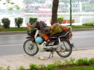 taking a nap in vietnamese culture