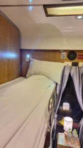 The Romantic Trap – The Overnight Train 6