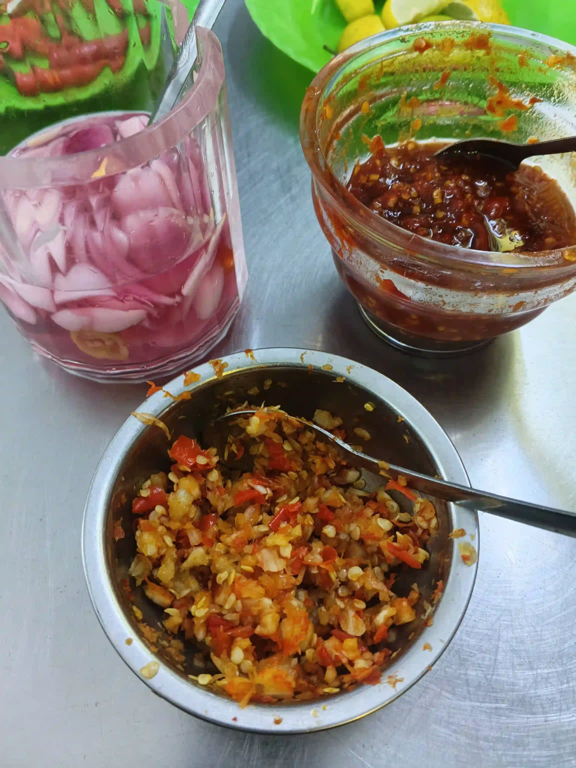 ขนมจีนทอดมันปลาดานัง