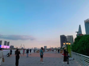 Bach Dang Wharf Park & Me Linh Square 3