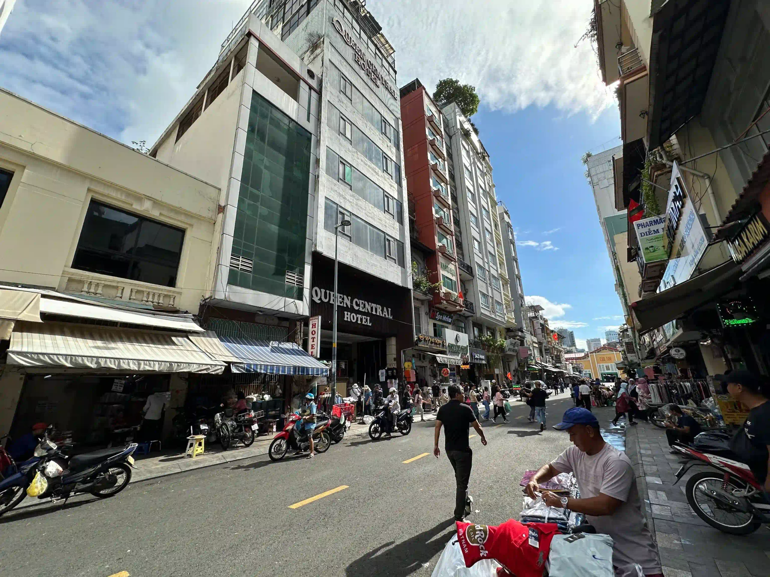 The local way to spend 2 days in Ho Chi Minh City 91 Ben Thanh Market scaled Vietadvisor
