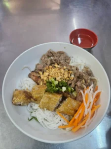 Bún Thịt Nướng Chị Tuyền 5