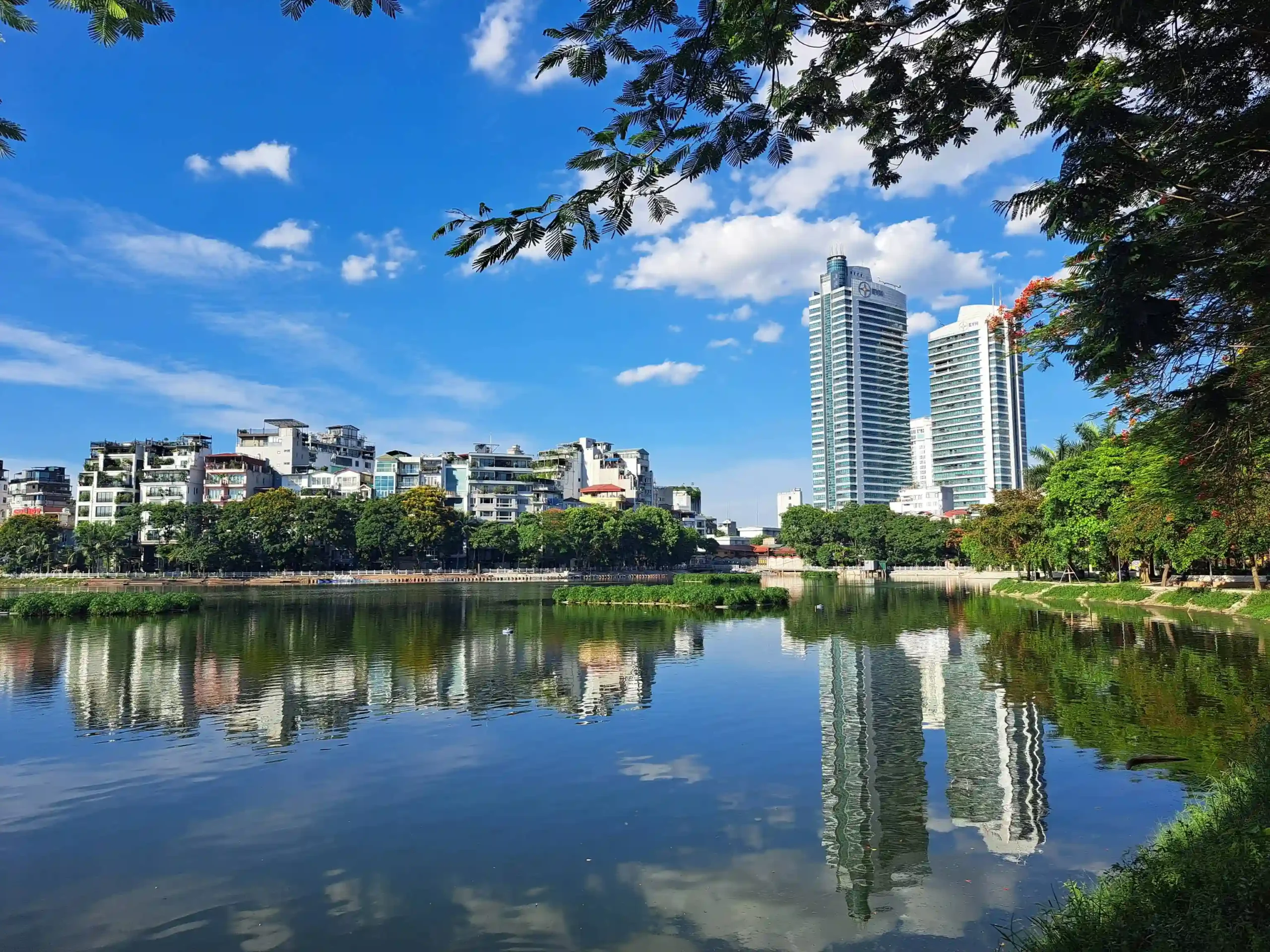 Grab a bike to Truc Bach 3 scaled Vietadvisor