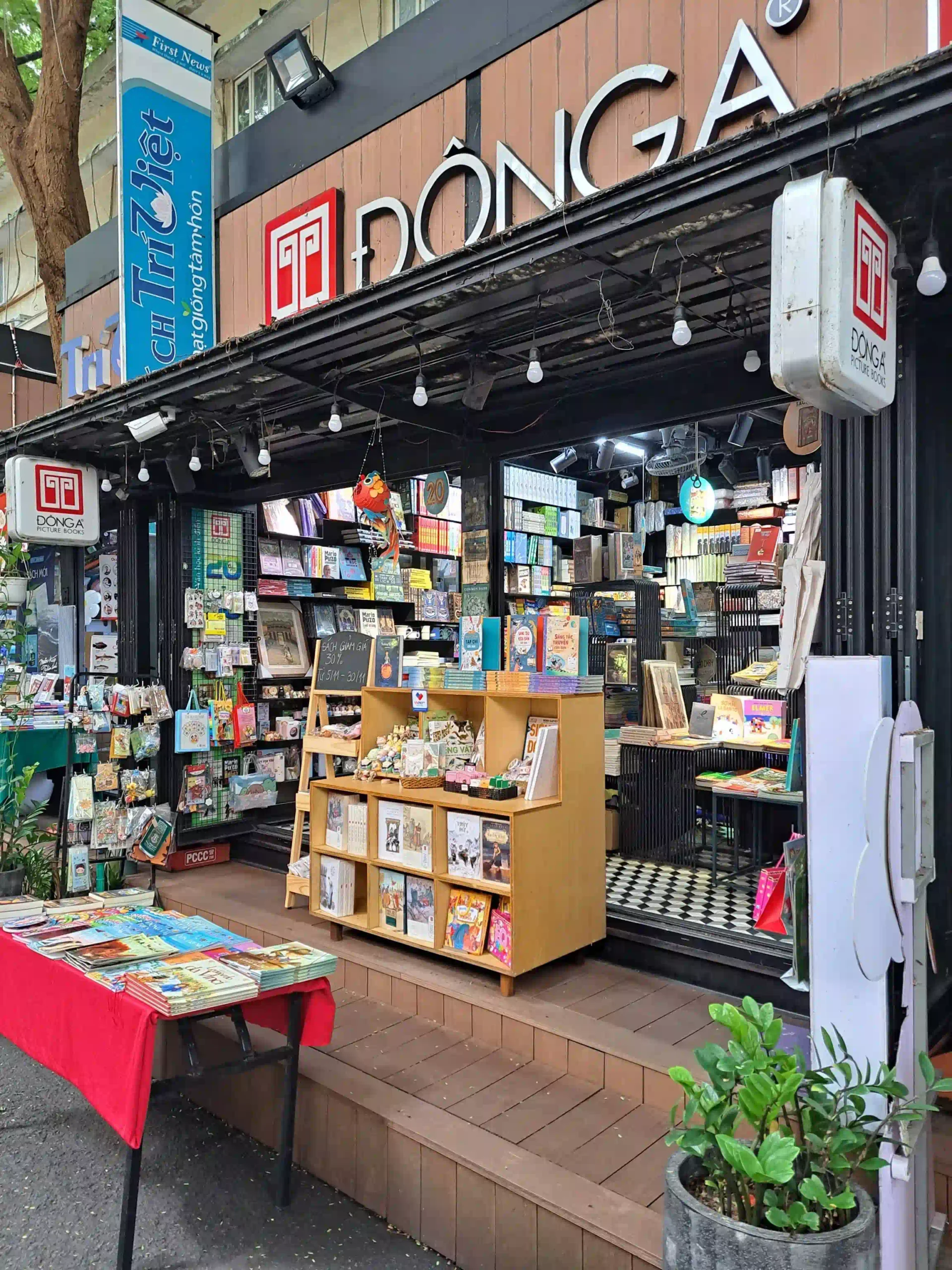 The local way to spend 2 days in Ho Chi Minh City 65 Nguyen Van Binh Book Street 2 scaled Vietadvisor