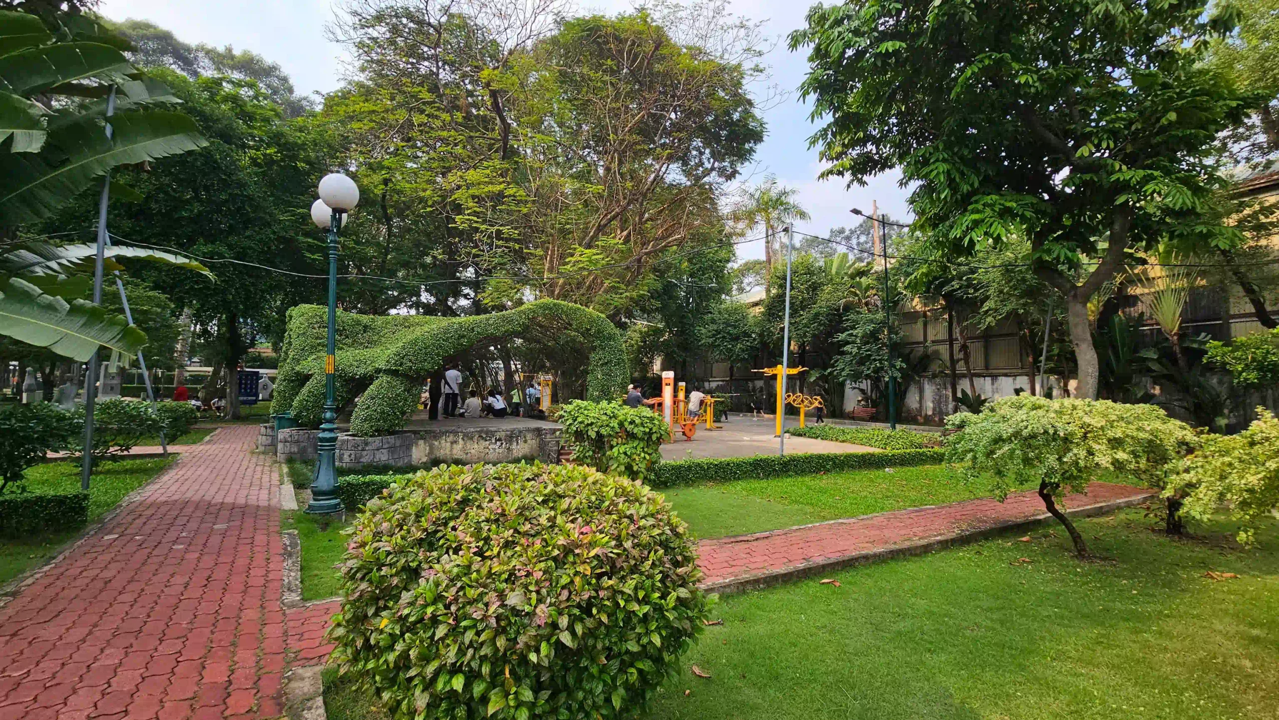 The local way to spend 2 days in Ho Chi Minh City 77 Tao Dan Park 2 scaled Vietadvisor