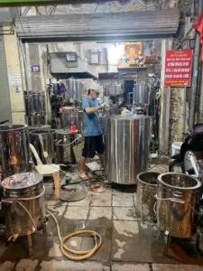 The Metalwork of Hang Thiec (Tin Street)