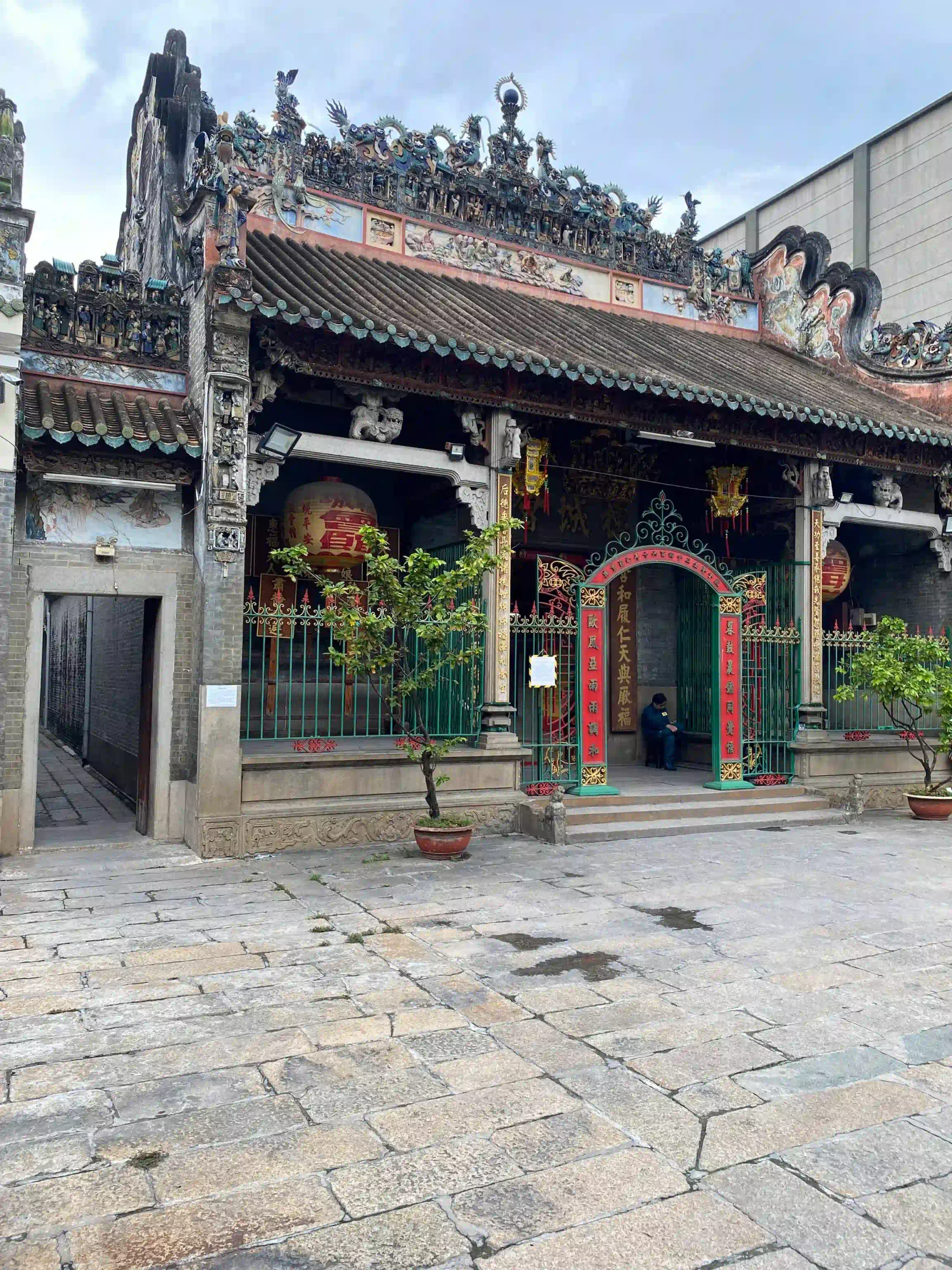 The local way to spend 2 days in Ho Chi Minh City 92 Thien Hau Temple scaled Vietadvisor