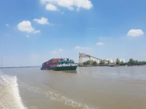 What the ferry ride is actually like – Ho chi minh city to Vung tau 7