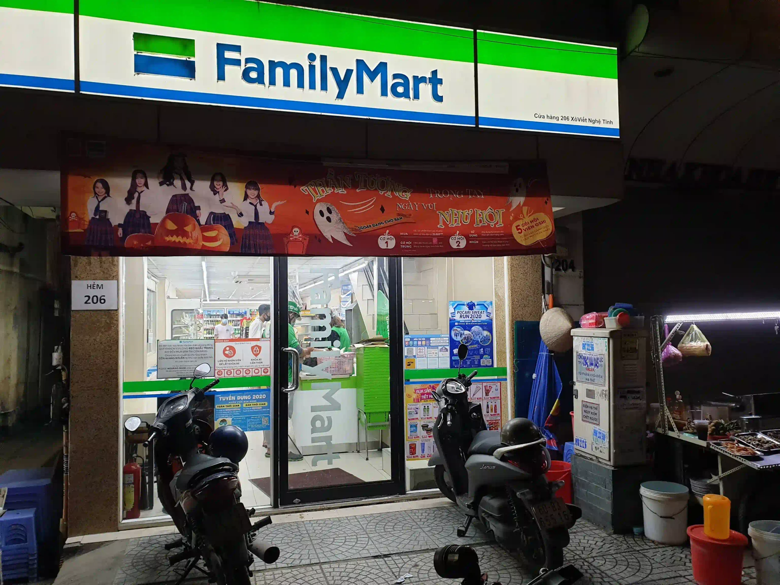 Inside 5 Saigon family homestays with actually good kitchens 75 Family Mart scaled Vietadvisor