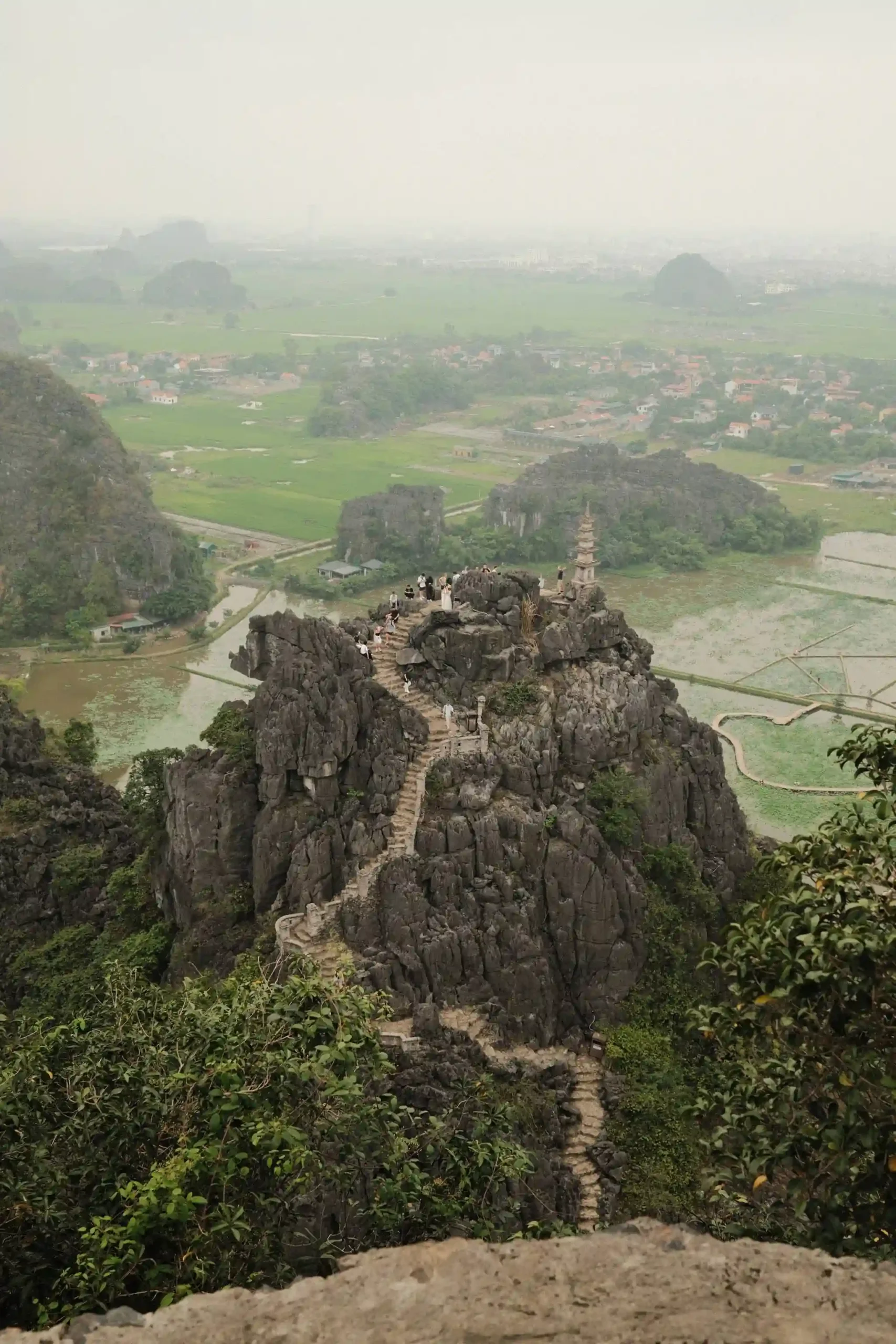 Ranking of things to do in Ninh Binh that worth your time 48 Mua Cave Dragon Mountain Viewpoint 9 scaled Vietadvisor