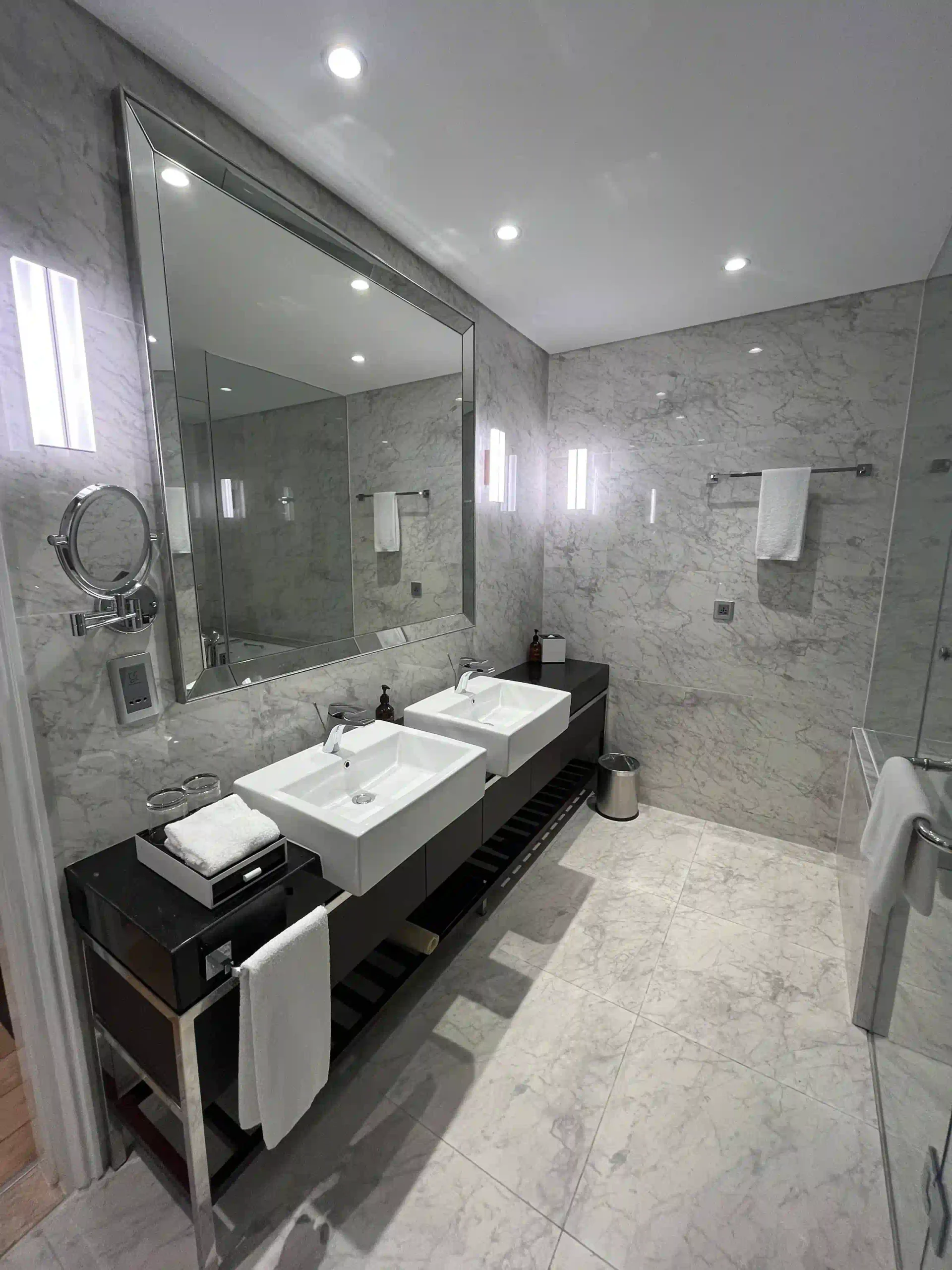 Inside 5 Saigon family homestays with actually good kitchens 66 Sherwood Suites 4 scaled Vietadvisor