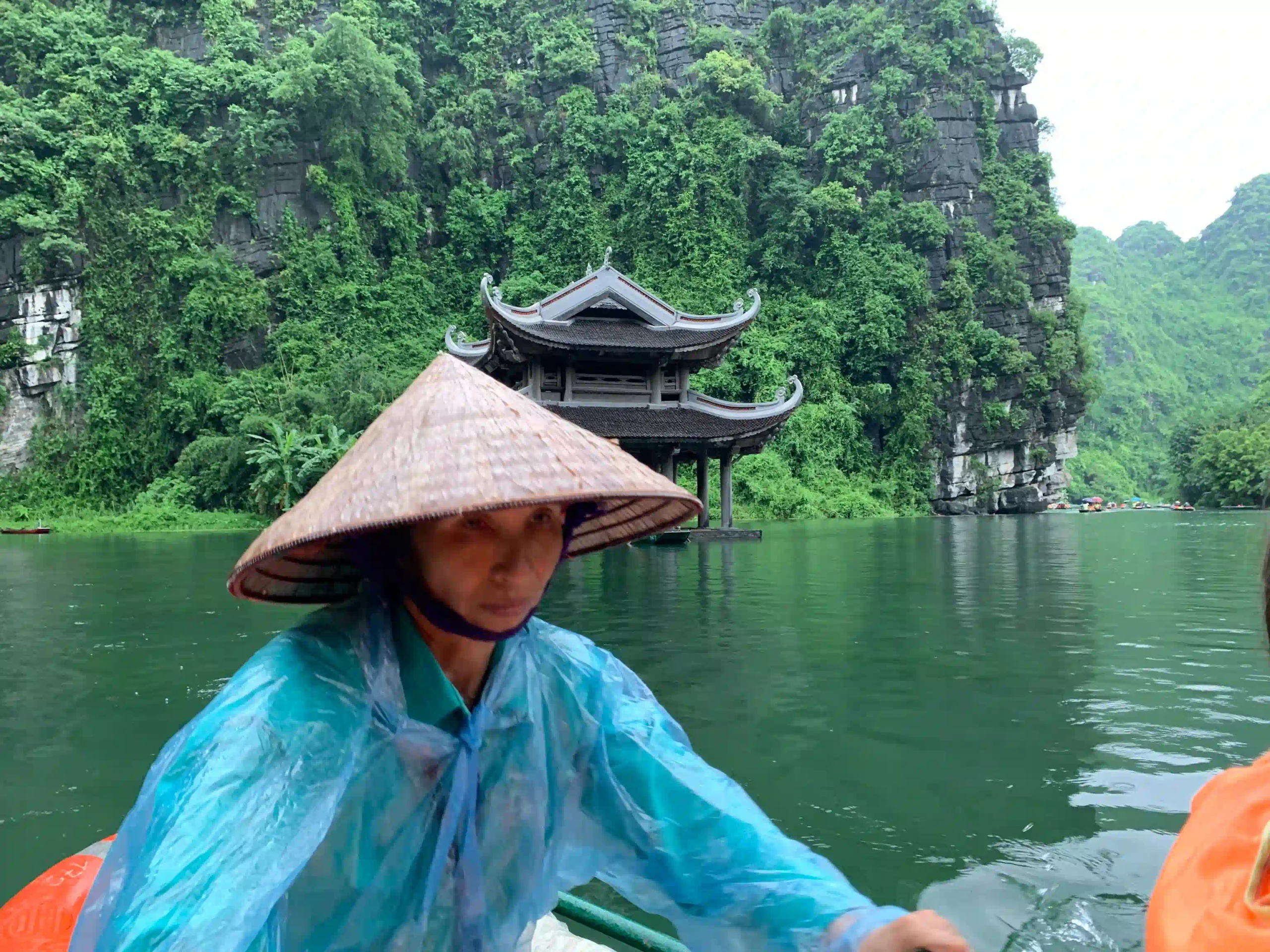 5 ways to enjoy Ninh Binh on rainy days 11 Take the Boat Tour Anyway trang an ninh binh rainny 10 scaled Vietadvisor