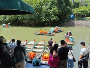 Tam Coc Boat Ride 5