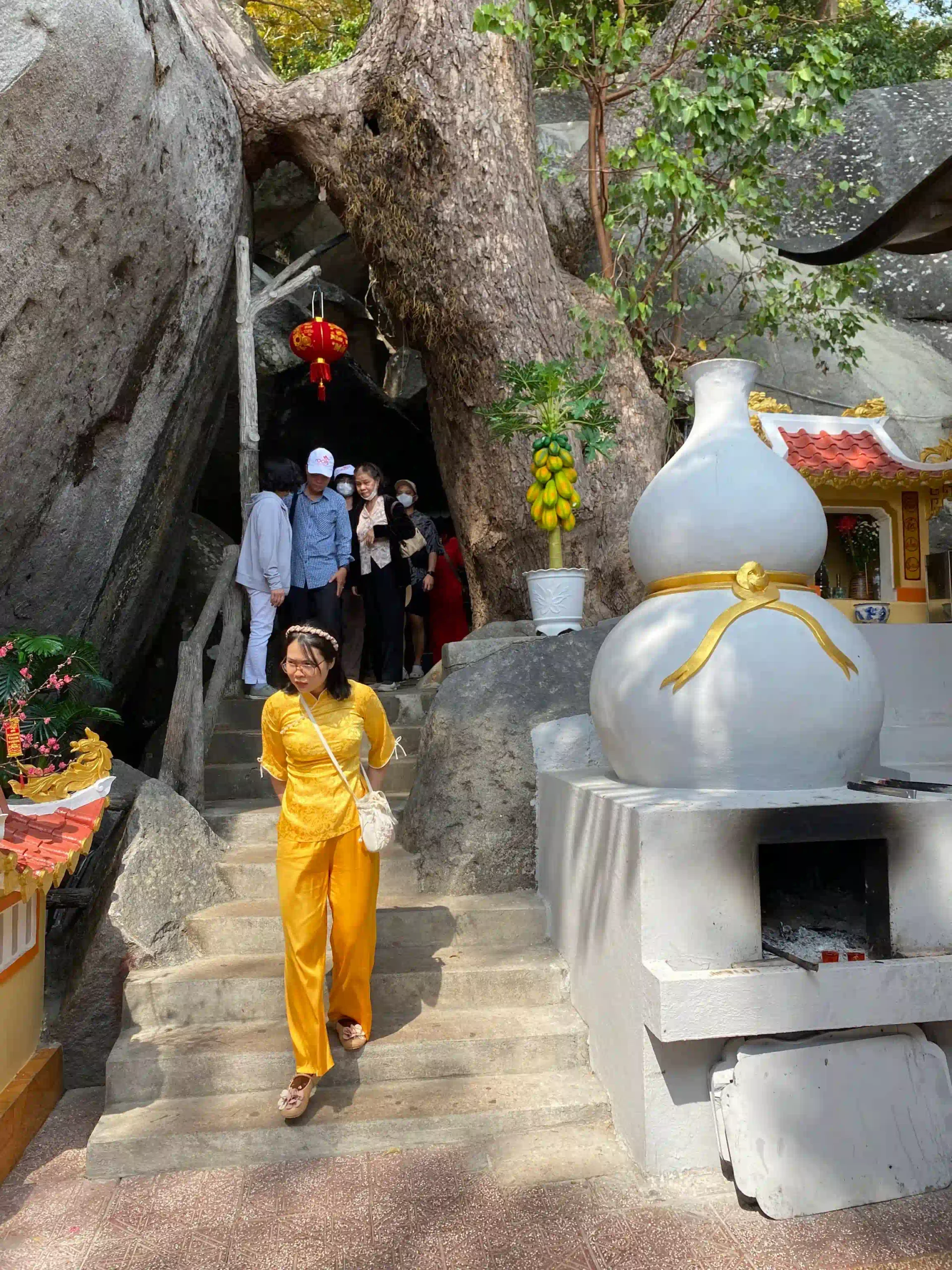 The Black Lady temple Linh Son Thanh Mau temple 3 scaled Vietadvisor