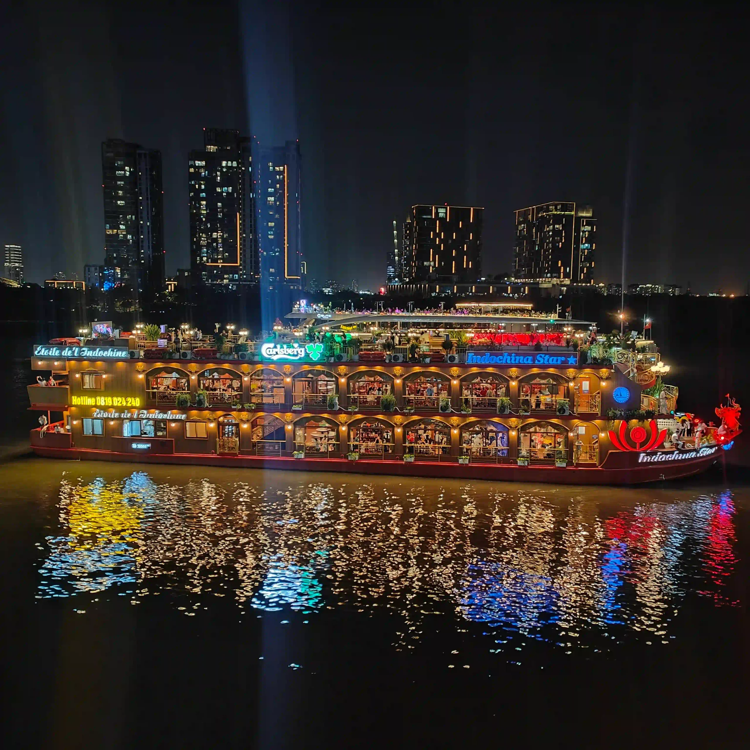 What $50 actually gets you on a Saigon river dinner cruise? 49 The First Twenty Minutes on Saigon dinner cruise 4 scaled Vietadvisor