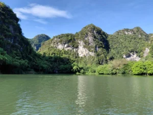 Trang An Grottoes Boat Tour 4
